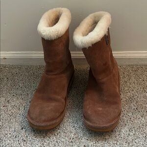 Brown and Cream Winter Boots with Sheepskin Lining